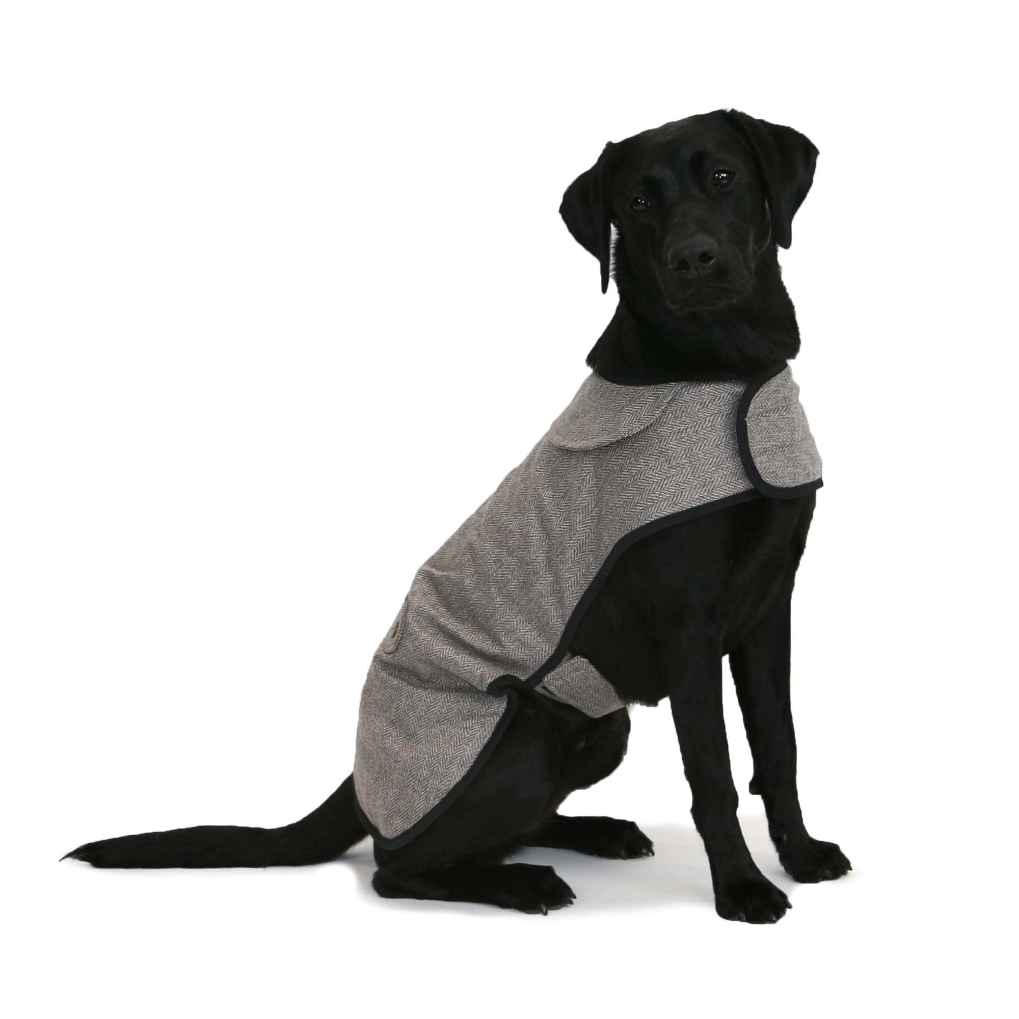 Ancol Heritage Herringbone Dog Coat - Brown Fleece Lined Pet Jacket with Harness Hole and Leg Straps - Warm Winter Apparel for Dogs - Small/Medium 35cm