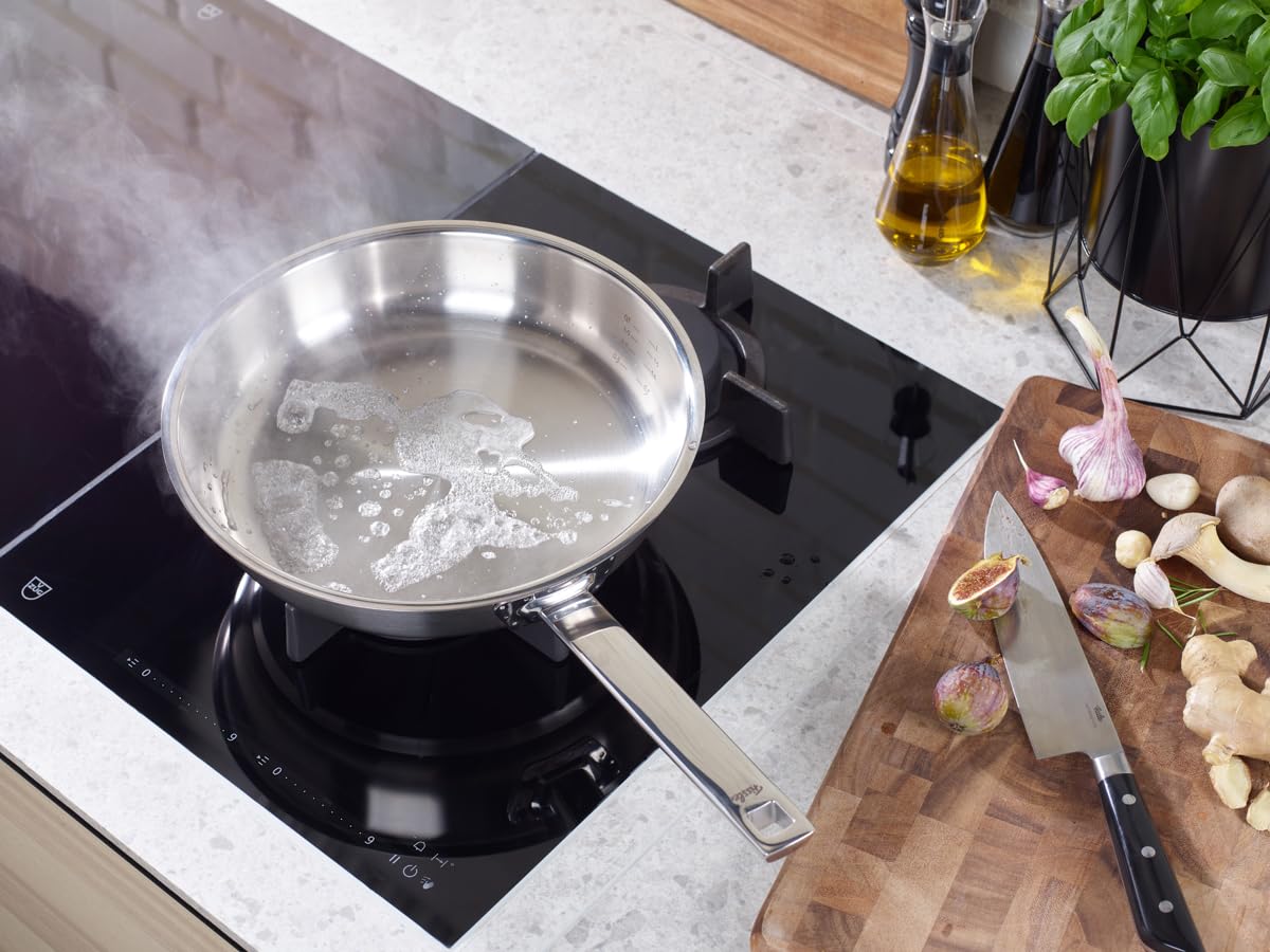 Fissler Original-Profi Collection/Edelstahl-Pfanne (Ø 28 cm) Stielpfanne unbeschichtet mit Innen-Skala - Induktion 2