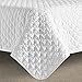 Comfy Bedding 3-Piece Bedspread Coverlet Set Oversized and Prewashed Lantern Ogee Quilted, King/California King, White