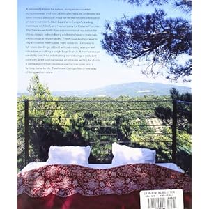 Treehouse Living: 50 Innovative Designs