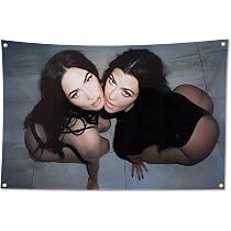 Amazon.com: CZBR TIMIBUGER Megan Fox And Kourtney Kardashian Flag ...