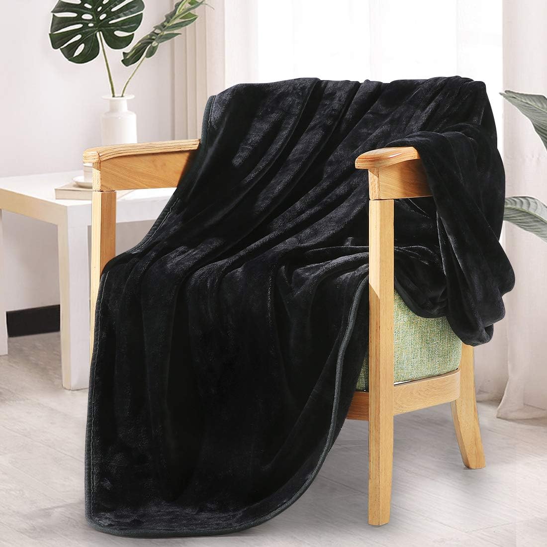 LEISURE TOWN Fleece Blanket Queen King Twin Throw Size Soft Summer Cooling