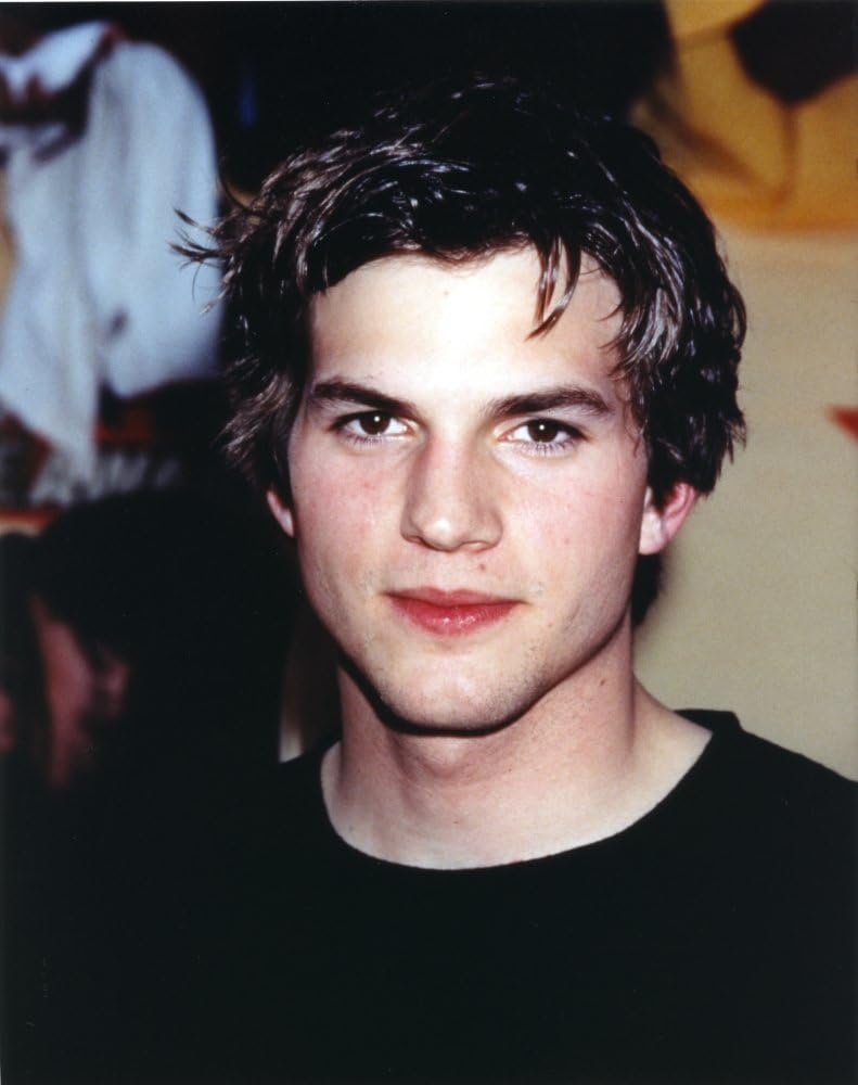Amazon Com Posterazzi That 70s Show Ashton Kutcher In Black Shirt