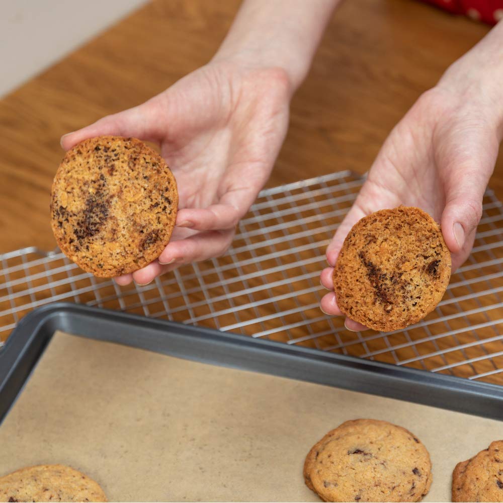 Unbleached Brown Parchment Paper Sheets for Half Sheet Pans (100 Pcs). Pre Cut 12 x 16 Inches. Double Side Silicone Coated Cookie Sheet Liner. Extra Thick and Strong. Best for Baking Cookies & Pastry