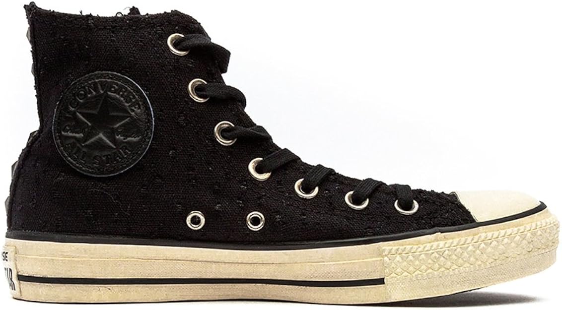 women black chucks