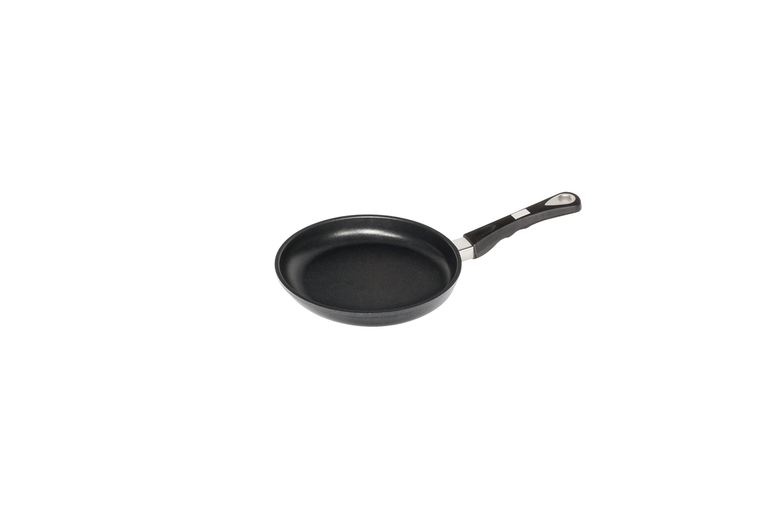 AMT Die-Cast Aluminium Shallow Sauté Pan with 24 cm Diameter at Top/Base 20 cm/for Induction Coo