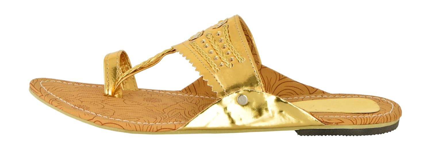 women's golden colore fancy kolhapuri