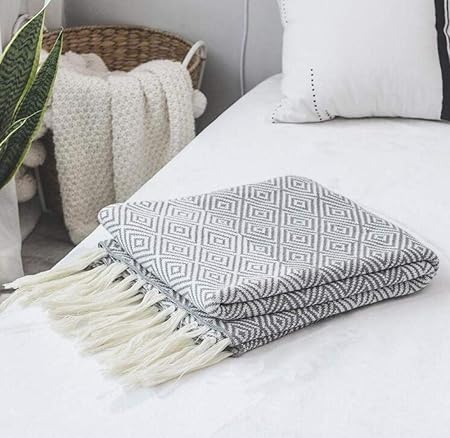 cama y sofa suave y suave manta