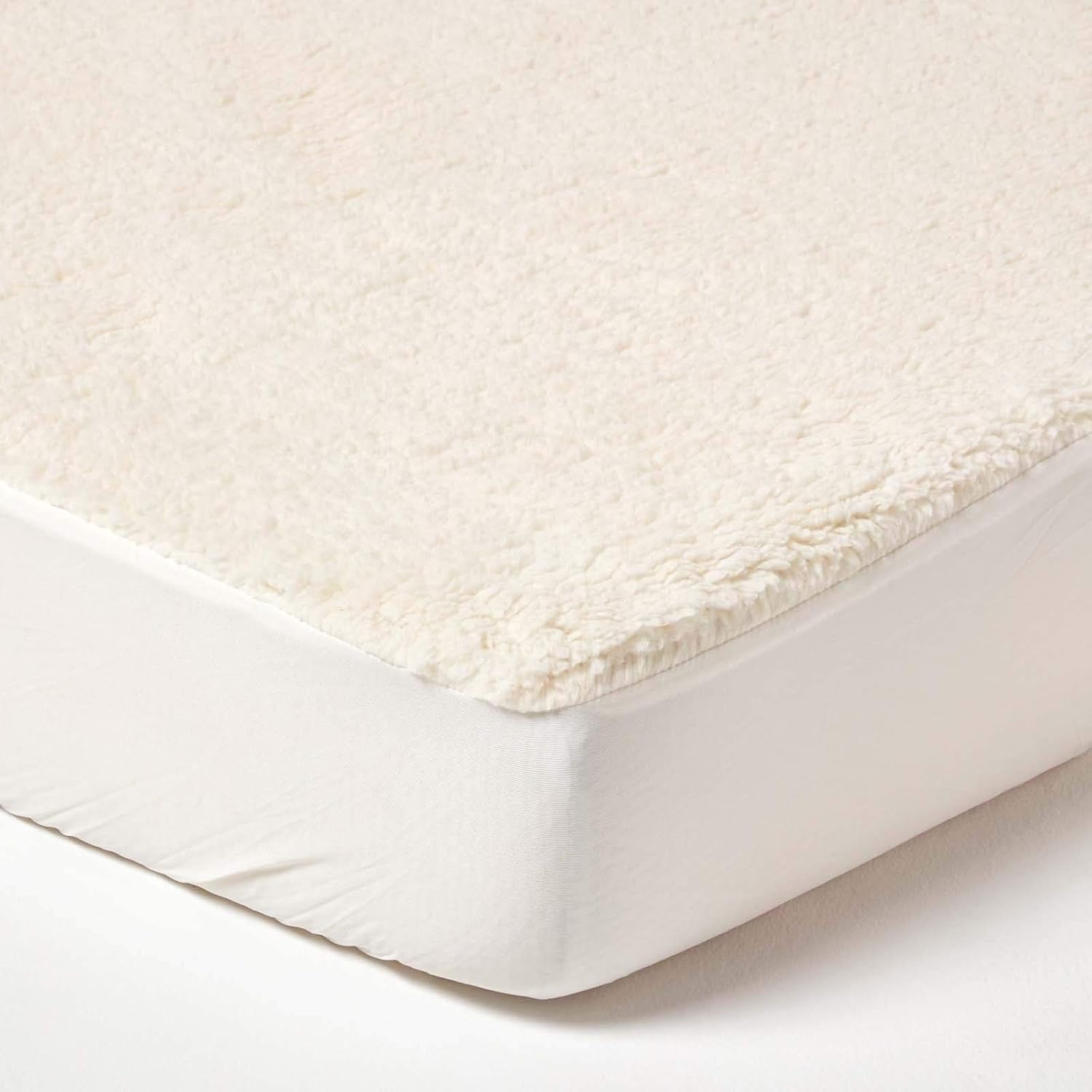 HOMESCAPES 100 Faux Lamb’s Wool King Mattress Topper for up to 40 cm