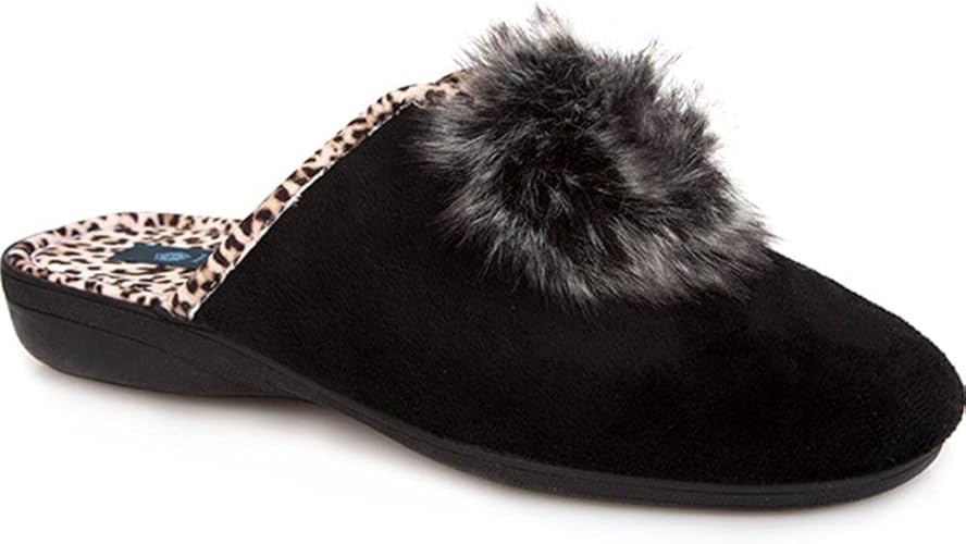 pavers pom pom slippers