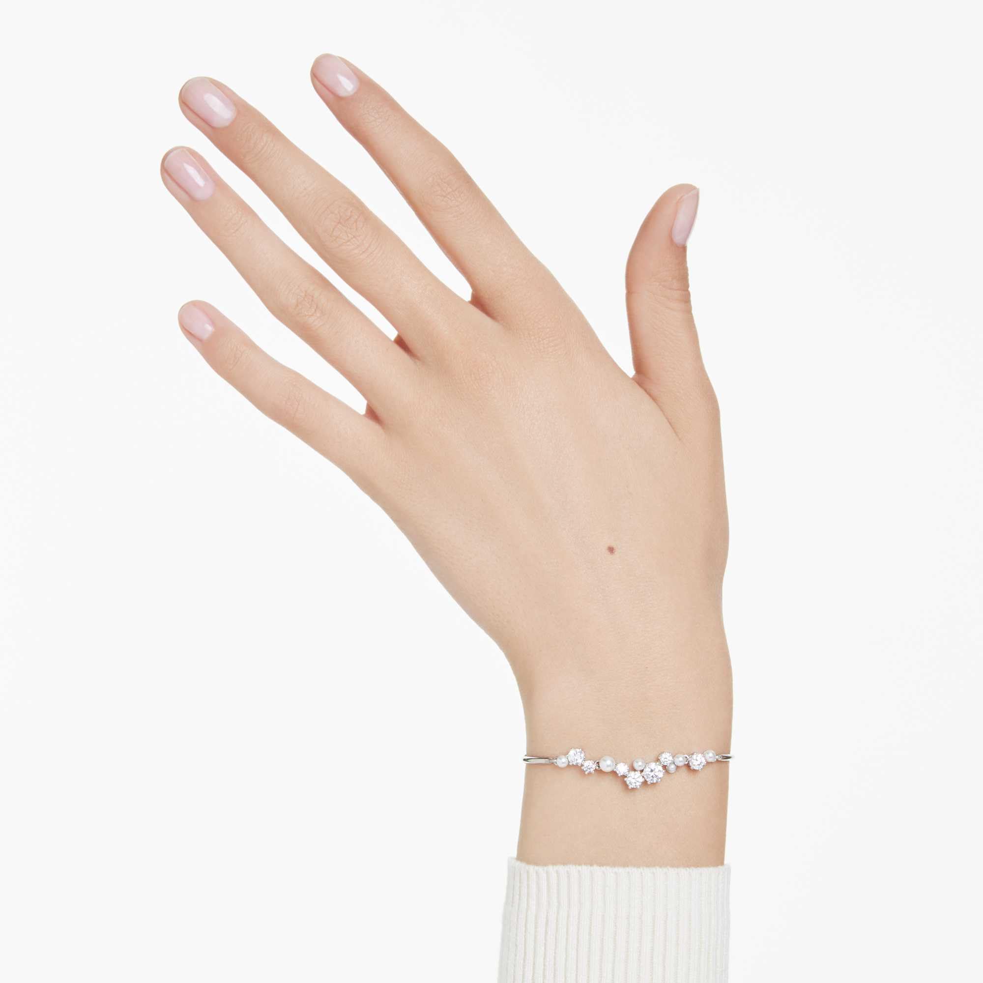 Swarovski Constella Bangle Bracelet, Clear Round-Cut Crystals and Crystal Pearls in a Rhodium-Finished Setting, Part of the Constella Collection
