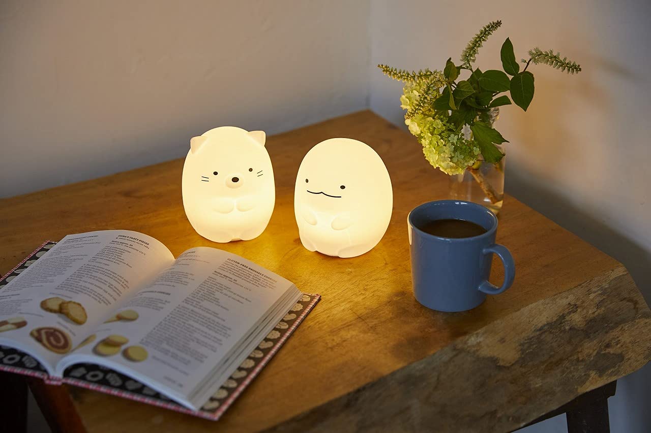 すみっコぐらし お部屋ライトBOOK ねこver.:8/11発売【ムック本付録】すみっコぐらしお部屋ライト(ねこver.)