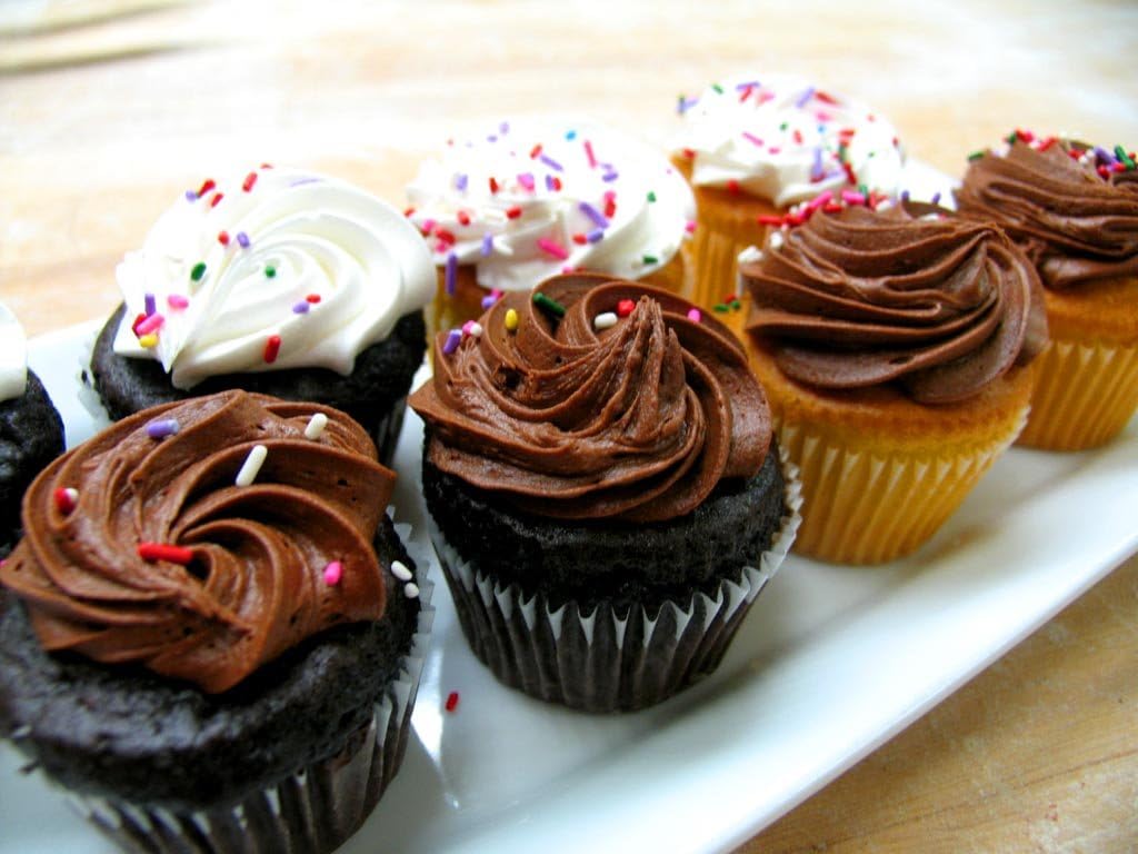 Macphie Rainbow Baking Frosting Vanilla0765829510146 5kg …