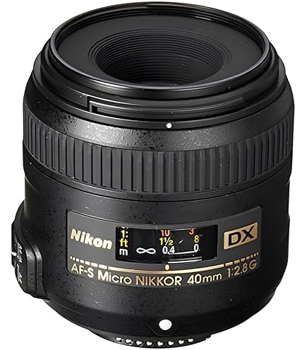 Amazon.com : Nikon AF-S DX Micro-NIKKOR 40mm f/2.8G Close-up Lens  