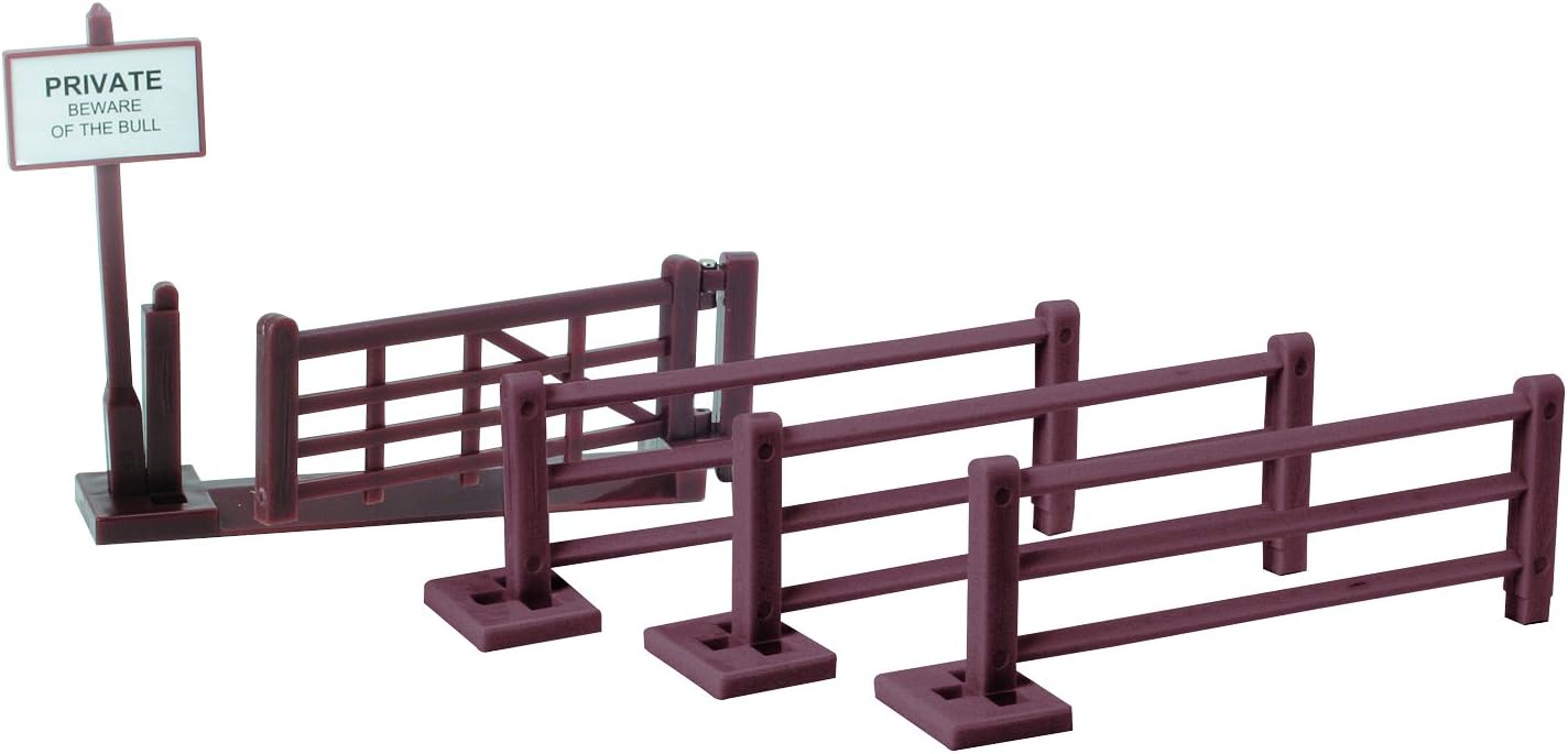 Britains 40951 Farm Gate and Fencing Amazon.co.uk Toys & Games