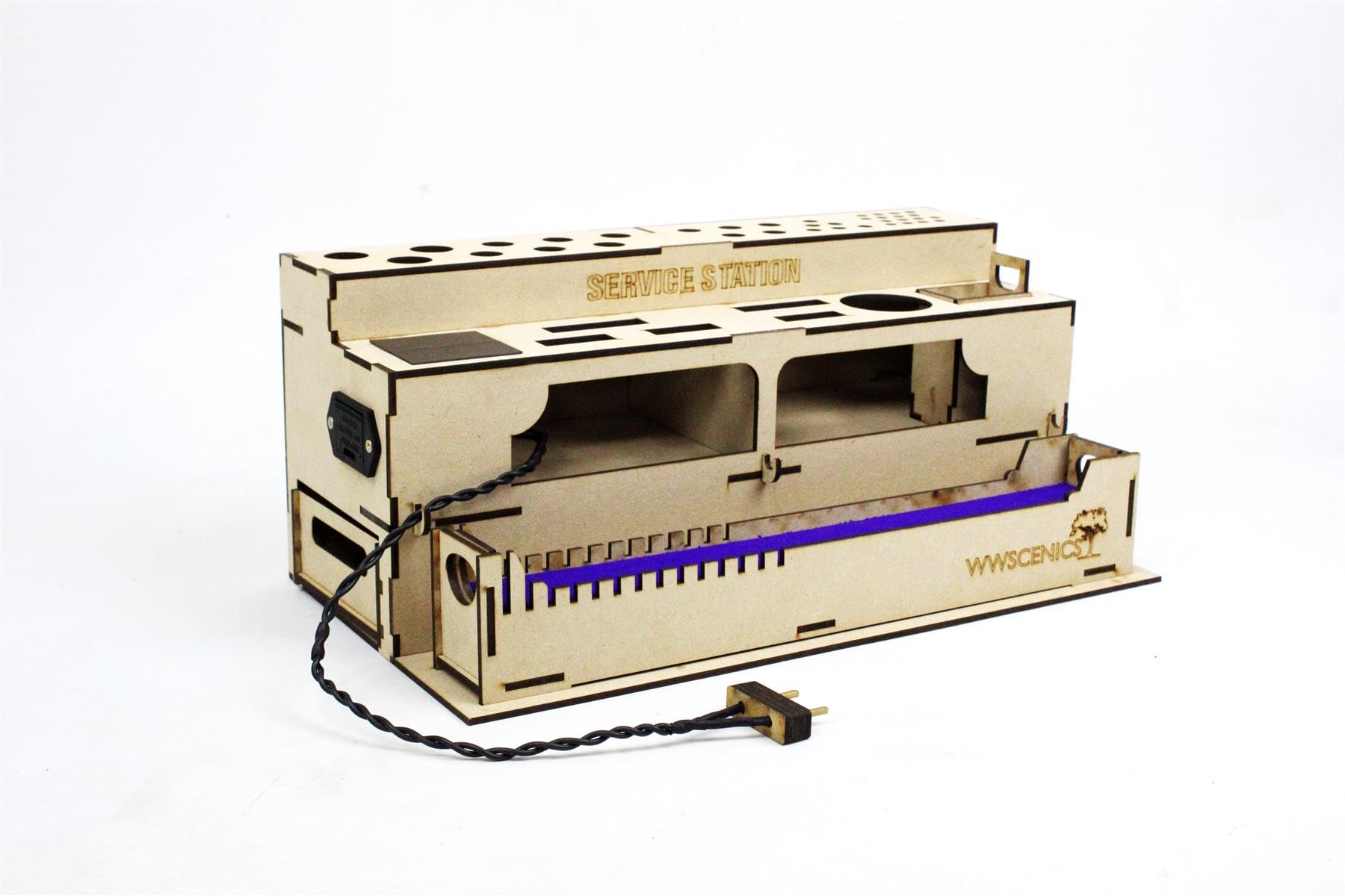 WWScenics The Service Station | OO/HO Portable Model Railway Locomotive Cleaning