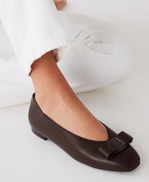 ANNE KLEIN WOMEN’S FLAT WILLOW, ESPRESSO SMOOTH, 7