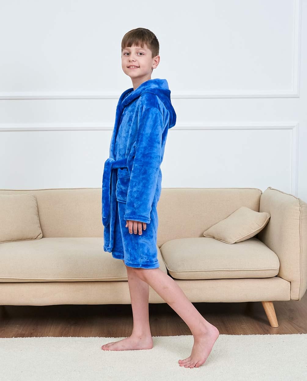 Tunoluker Boys Bathrobes, Toddler Kids Hooded Robes Soft Plush Fleece Pajamas Sleepwear for Boys & Girls: Clothing