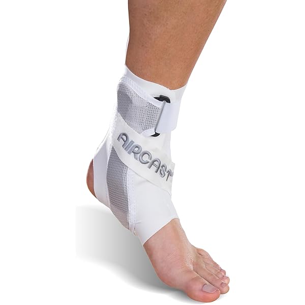 Amazon.com: Aircast AirSport Ankle Support Brace, Left Foot