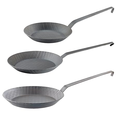 Tornwald-Schmiede Schmiedepfanne: 3er-Set kaltgeschmiedete Bratpfannen, Rauten-Prägung, Ø 20, 24 & 28 cm (Schmiedeeiserne Pfa