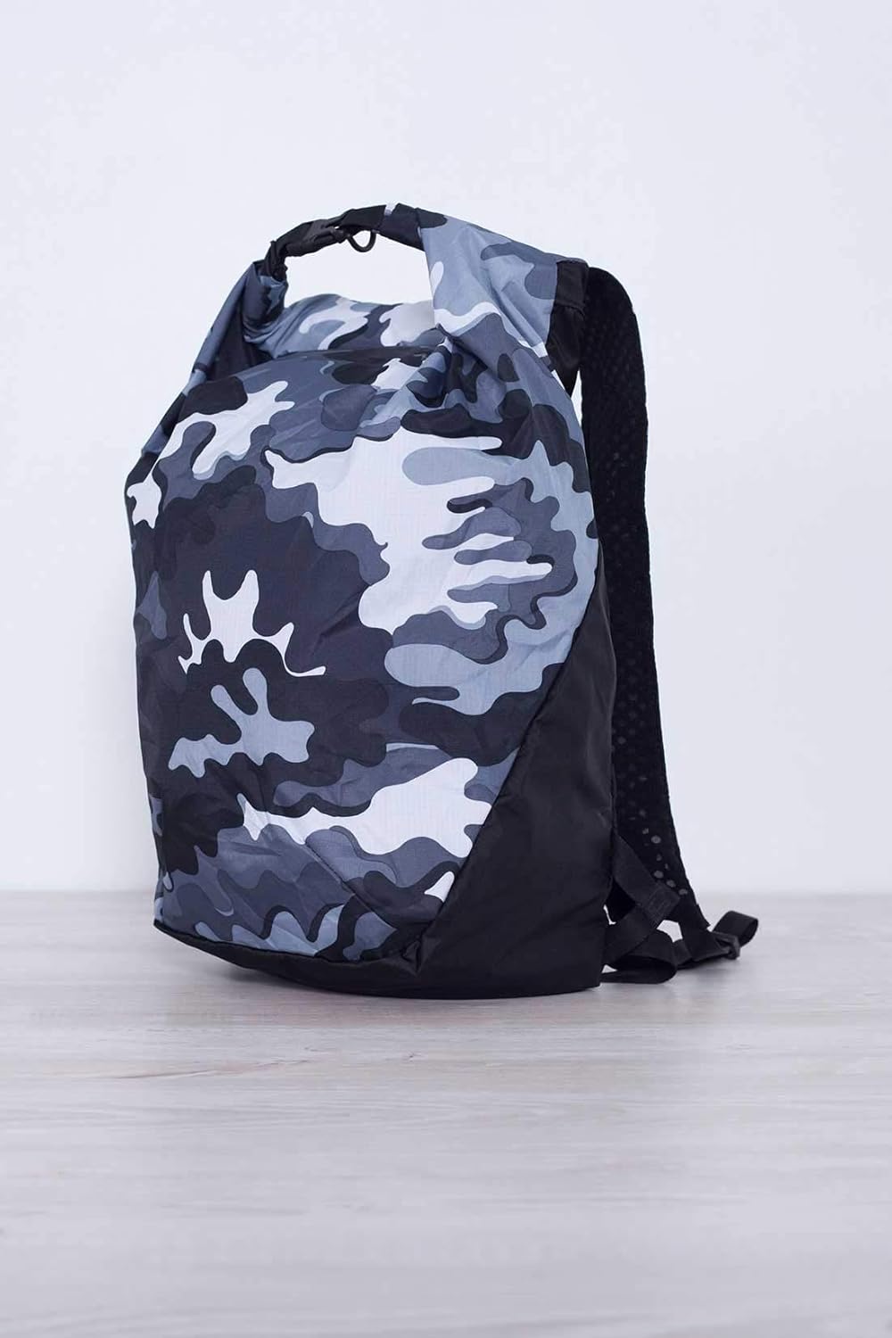 north face flyweight rolltop