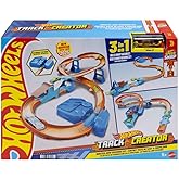 Hot Wheels Toy Car Track Set, Deluxe Building Box with Motorized Booster, 1:64 Scale Vehicle, Speed Snap Track, Boosted Jump 