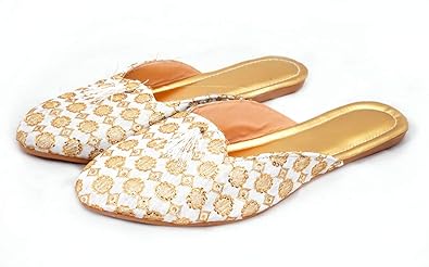 white chappals online