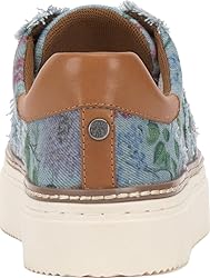 Vince Camuto Women's Reilly Sneaker, Light Sky