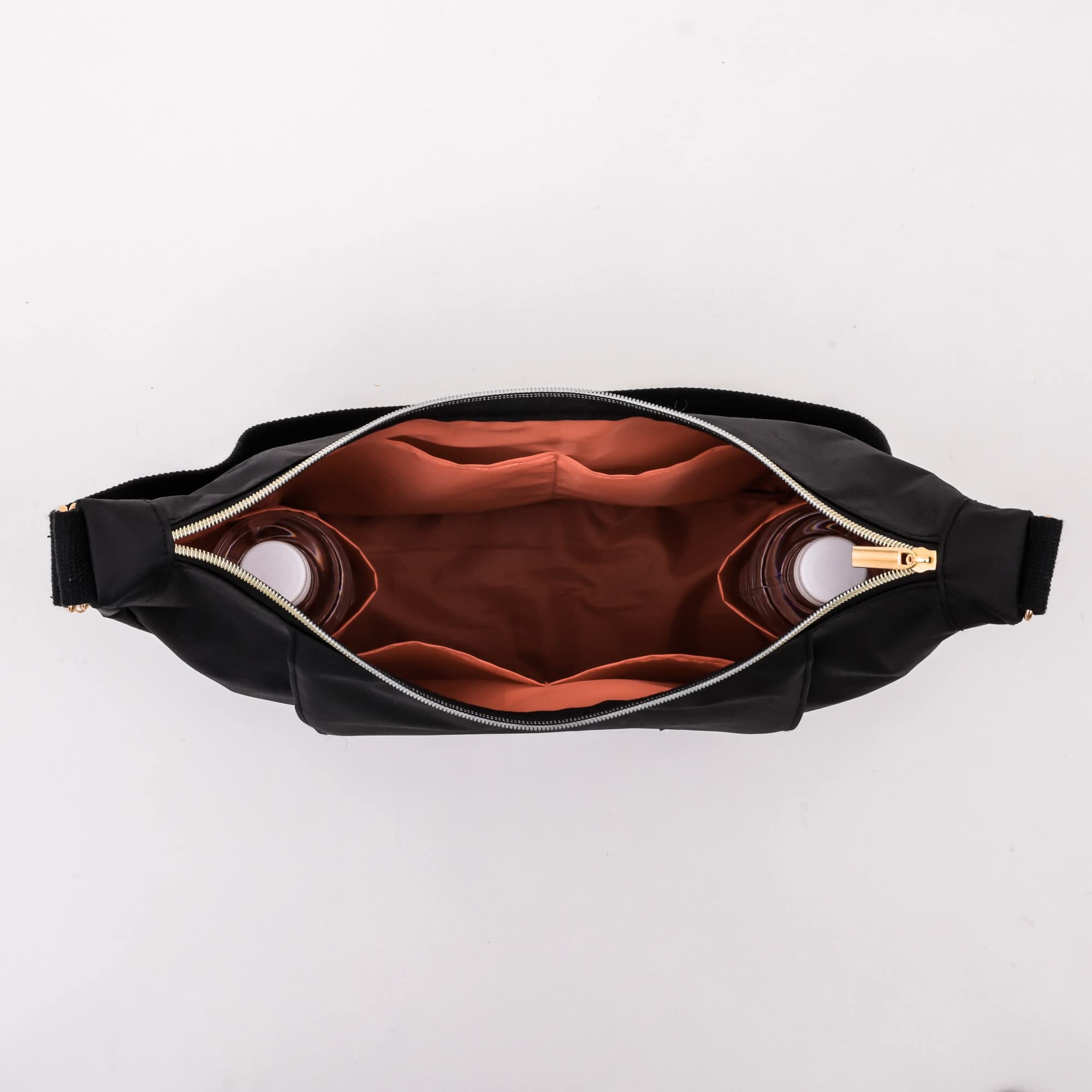 【ウタオ ムック本 付録】Utao ウタオ 撥水・軽量ショルダーバッグproduced by Satoko Iida