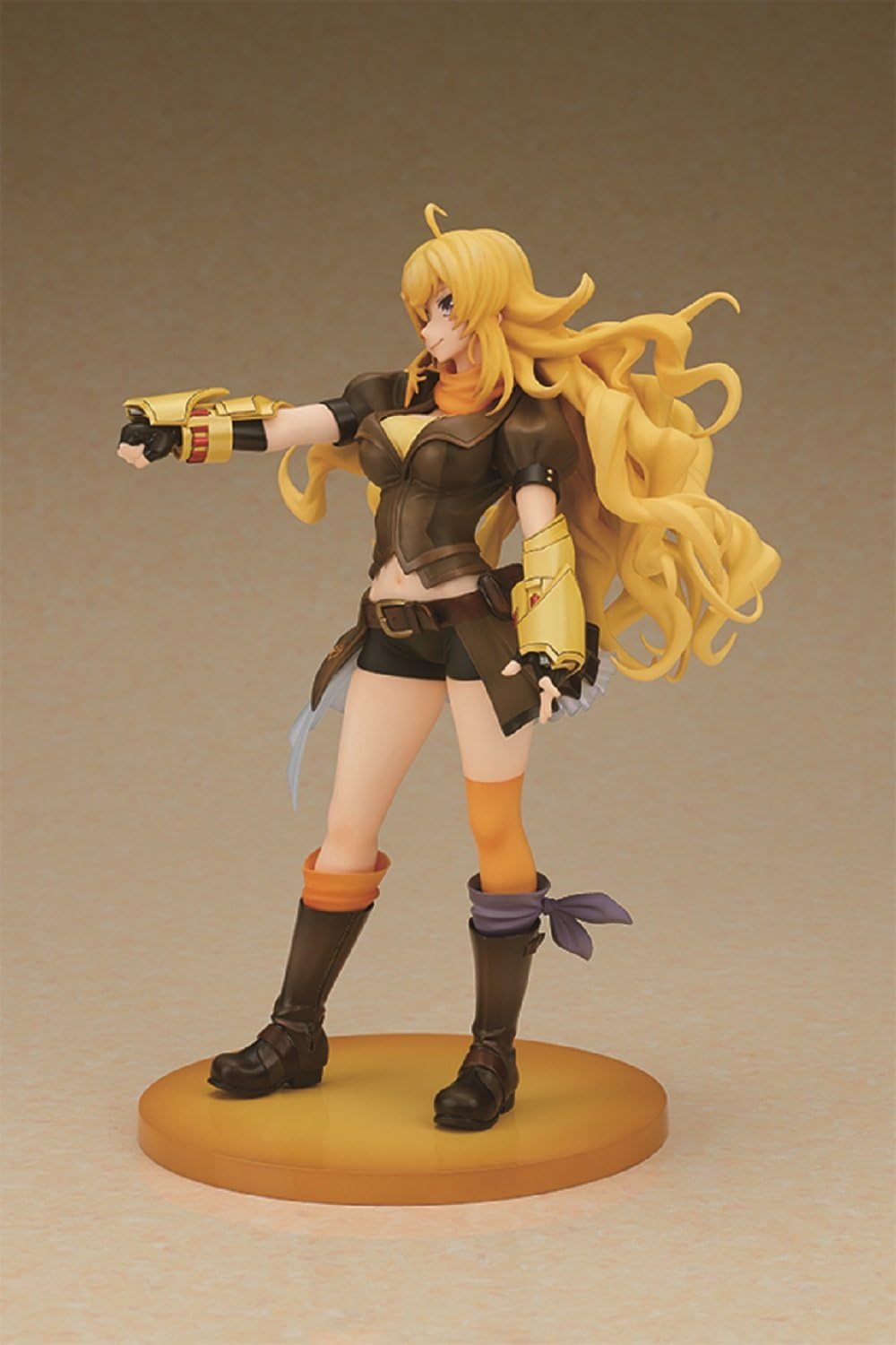 Rwby Yang Xiao Long Figure