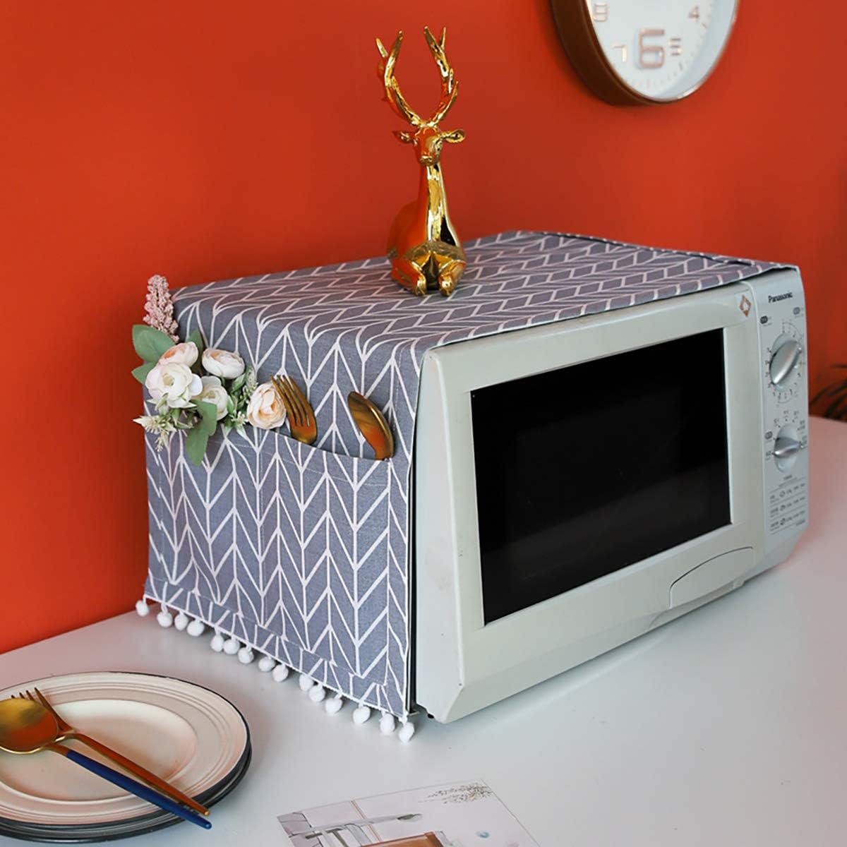 Qubzmsh Microwave Oven Cover Dustproof Protector Decorative Kitchen Appliance Cover, with Side 4 Storage Organizer Bags 11.8x35.4in (Gray Arrow)