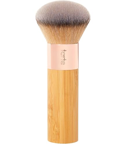 Amazon.com: La Mer The Powder Brush - By La Mer : Beauty
