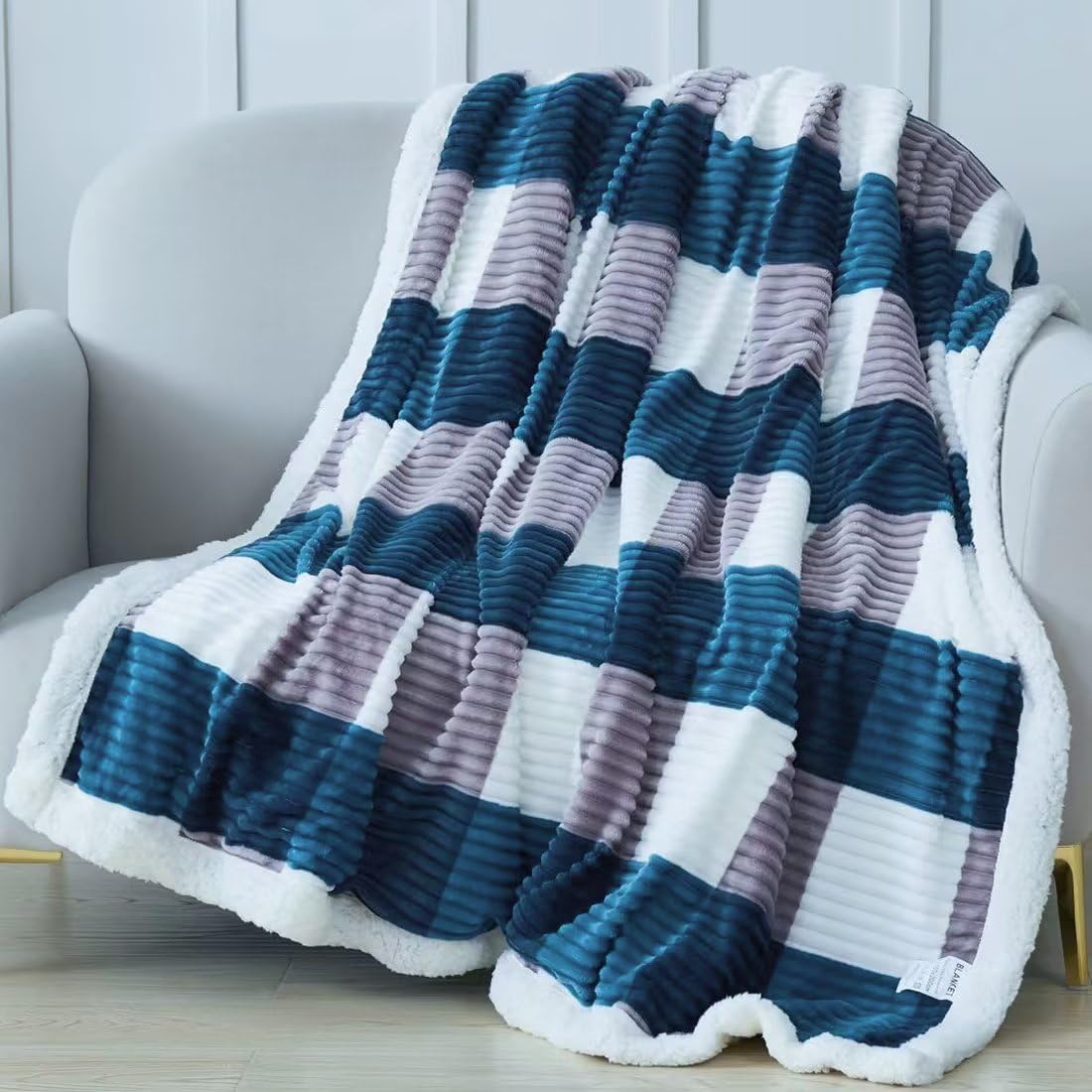 AHERKLL Sherpa Fleece Throw Blanket, 3D Ribbed Jacquard Soft Warm Thick Winter Sherpa Fleece Blankets, Reversible Cosy Fluffy Plaid Blanket for Bed, Sofa, Chair, Couch, Green Check, Single, 130x160cm