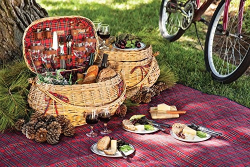 Picnic Time Highlander Bombay Picnic Basket with Deluxe Service for Four