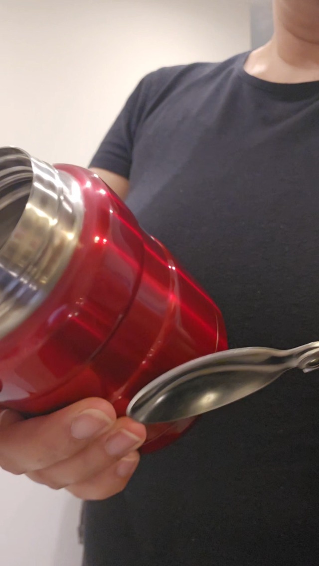 My kids, go to food flask