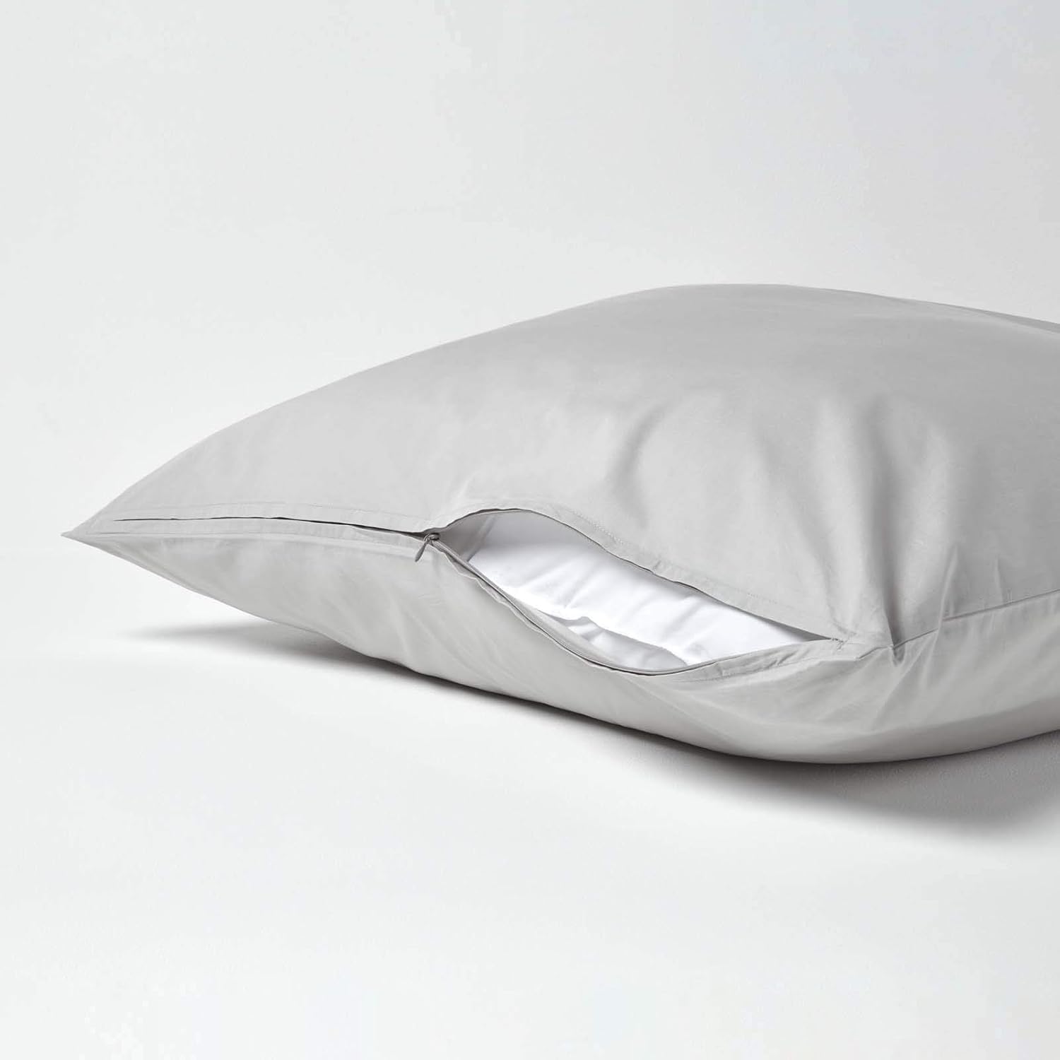 HOMESCAPES Silver Grey Pure Egyptian Cotton Euro Size Pillowcase 80 x 80 cm 200 TC 400 Thread Count Percale Equivalent Large Square Pillow Case with Zip - Image 4