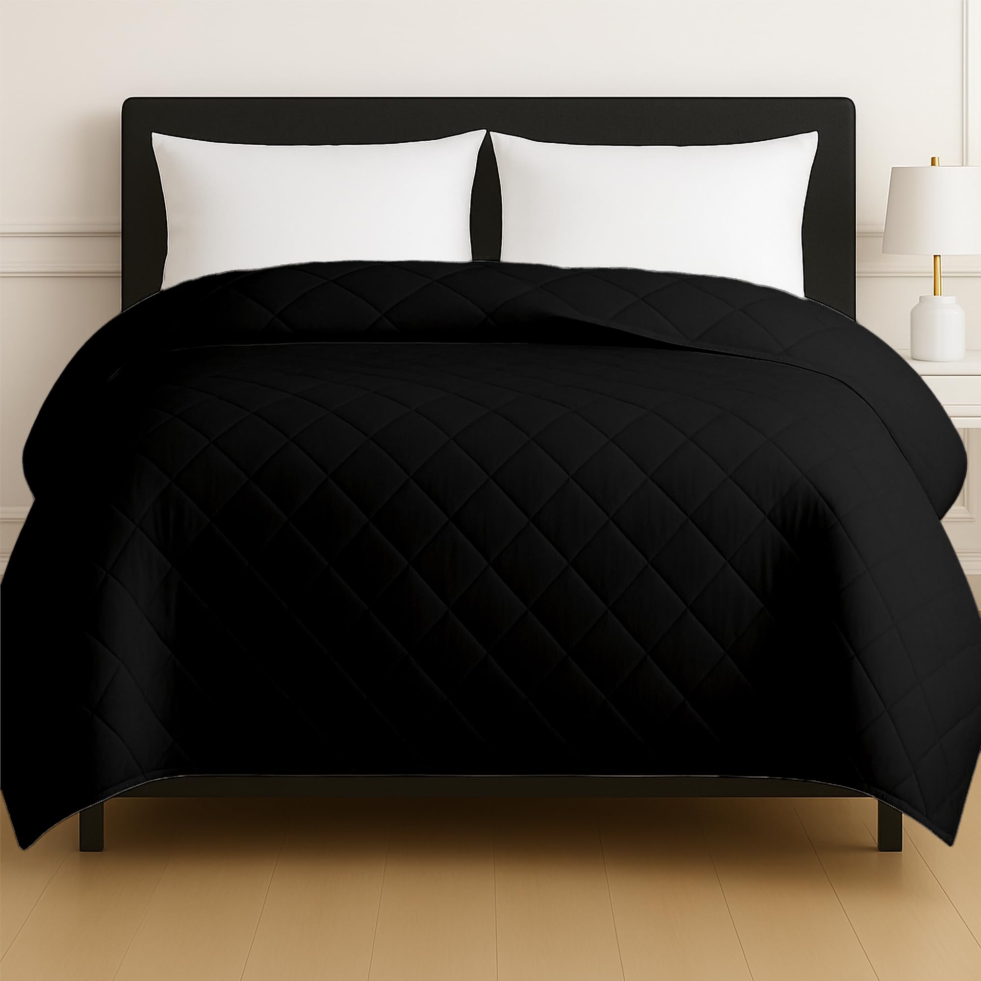 Photo 1 of **DIRT FROM TRANSPORT **HomeSmart 50lbs Weighted Blanket King Size, Extra Heavy Blanket, Fits Standard and California King Beds, 104x92, Black