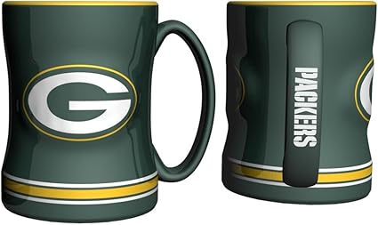 Amazon Com Hall Of Fame Memorabilia Green Bay Packers Coffee Mug 15oz Sculpted Sports Fan Coffee Mugs Sports Outdoors