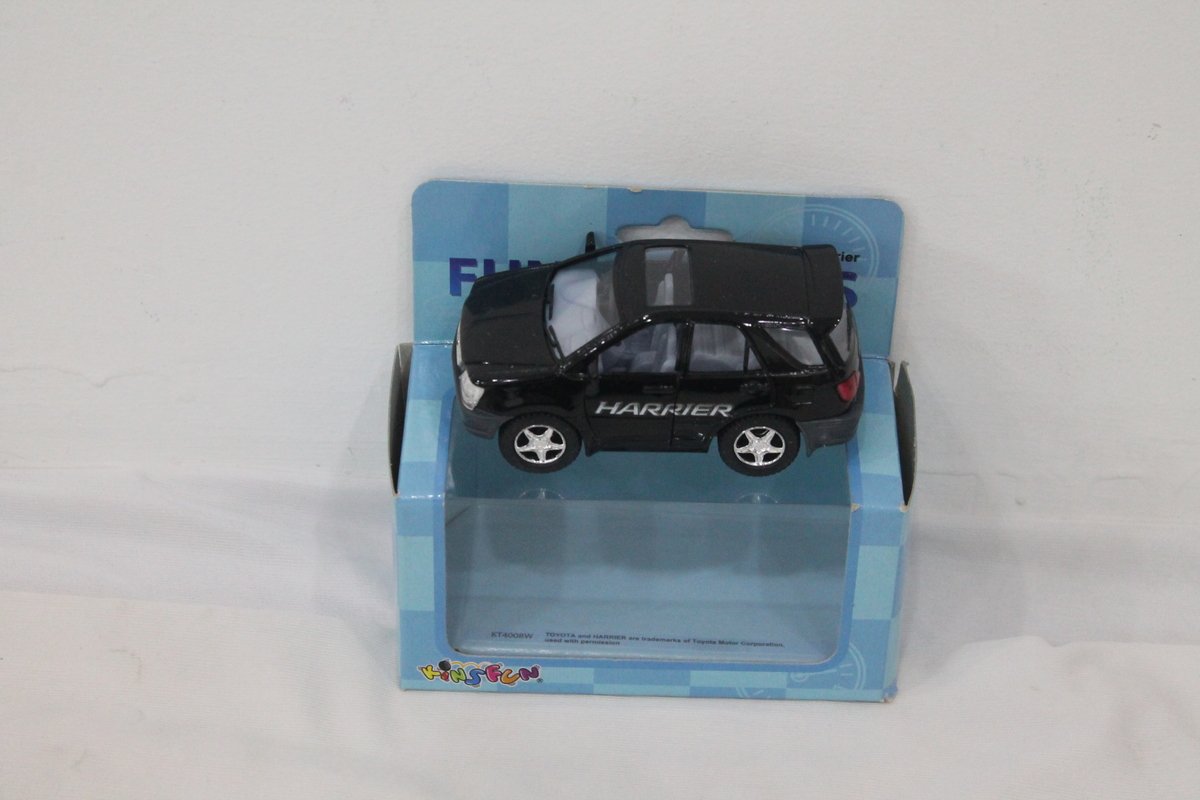 toyota harrier diecast
