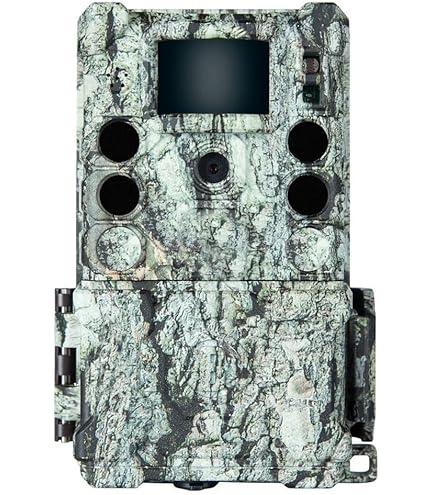Amazon.com : Bushnell Core DS-4K No Glow Trail Camera. Hunting