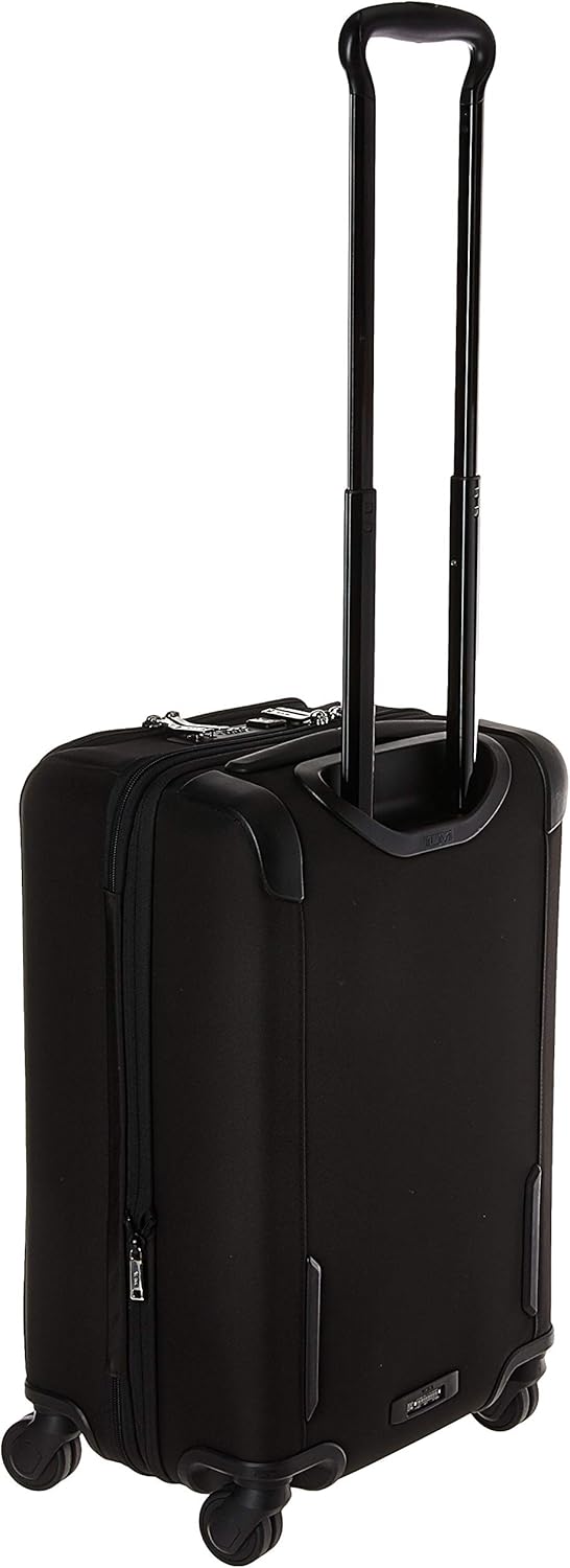 tumi larkin international