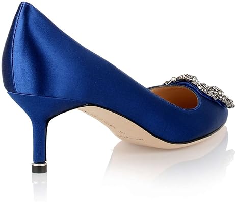 manolo blahnik hangisi 50