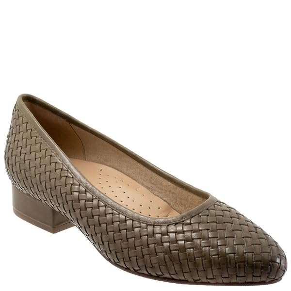 TROTTERS WOMEN’S JADE PUMP