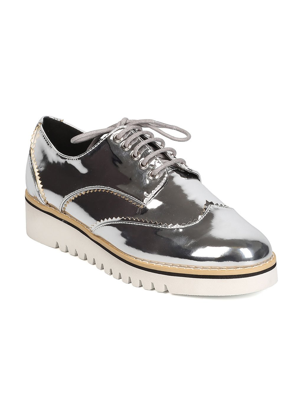 Cape Robbin Women Metallic Leatherette Pointy Toe Spectator Sneaker GC61