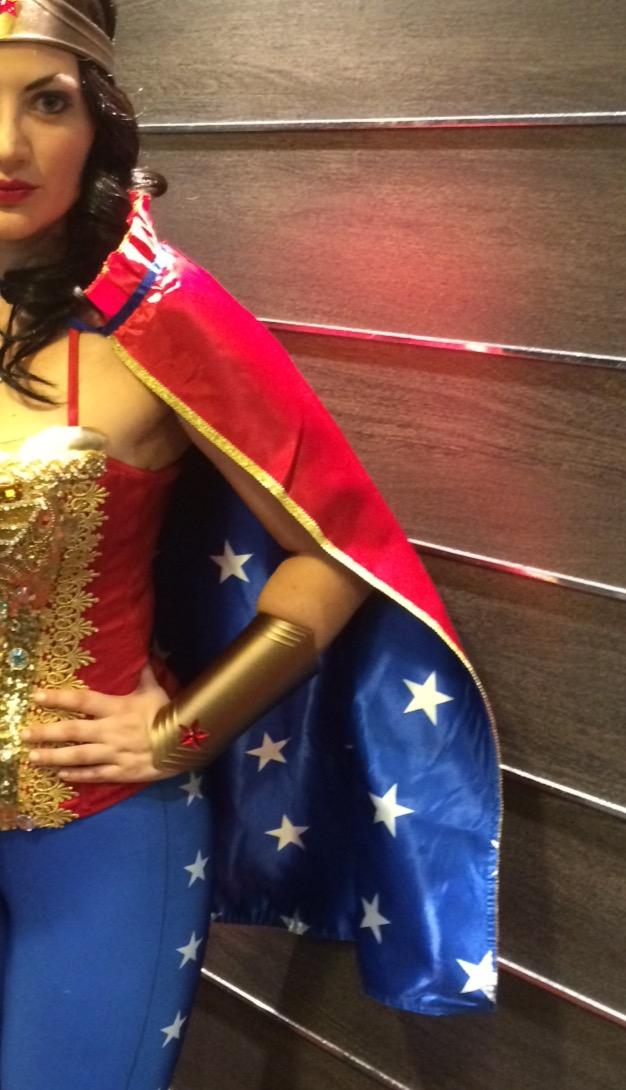 Rubie's Official DC Wonder Woman Deluxe Child's Costume - Size Large For Age 7-8 (128 Cm Height)