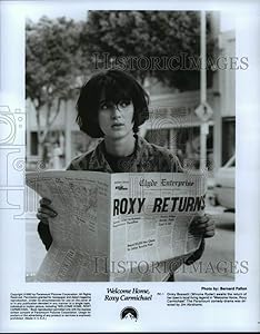 Historic Images - 1990 Press Photo Winona Ryder Stars in Welcome Home Roxy Carmichael