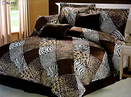 Amazon Com 7 Piece King Safari Comforter Set Zebra Giraffe