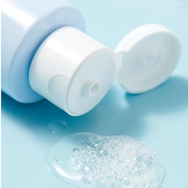 E.L.F. SKIN HOLY HYDRATION! DAILY CLEANSER, FACE CLEANSER FOR WASHING AWAY EXCESS OIL, IMPURITIES & MAKEUP, MADE WITH HYALURONIC ACID, VEGAN & CRUELTY-FREE