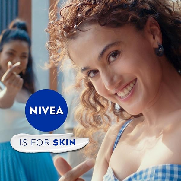 NIVEA SOFT LIGHT MOISTURISER, 200ML