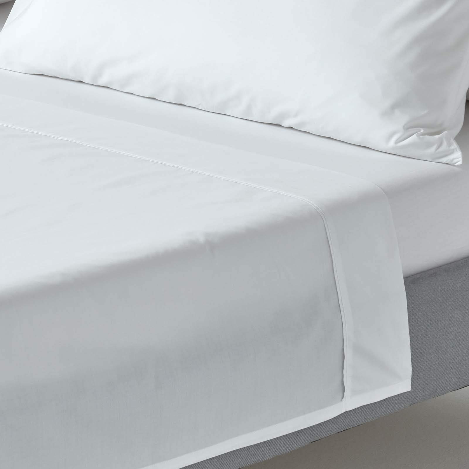HOMESCAPES White Pure Egyptian Cotton Flat Sheet Double 200 TC 400 Thread Count Equivalent Bed Sheet